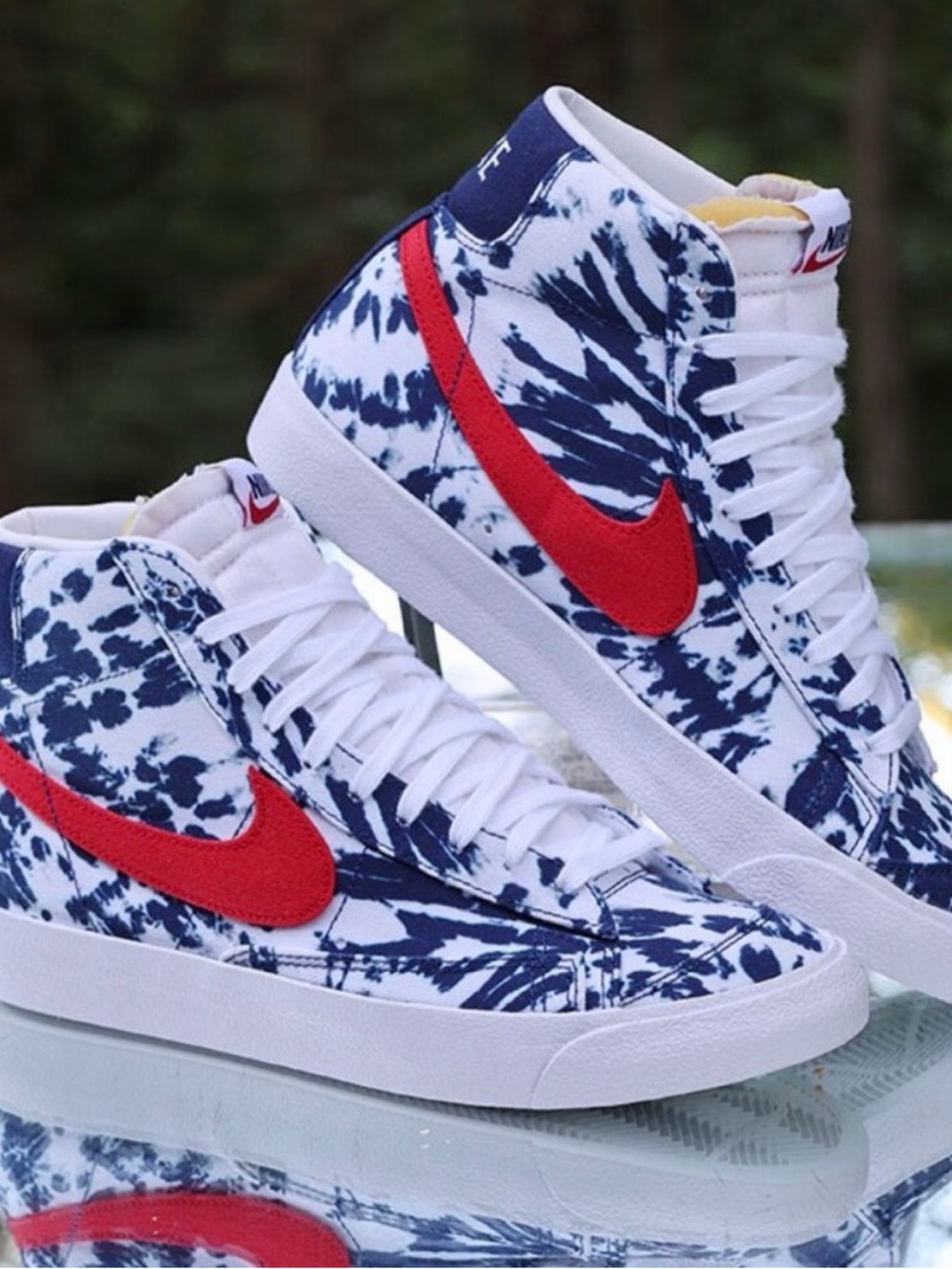 Nike Men’s 12-  Blazer Mid 77
Vintage Tie Dye